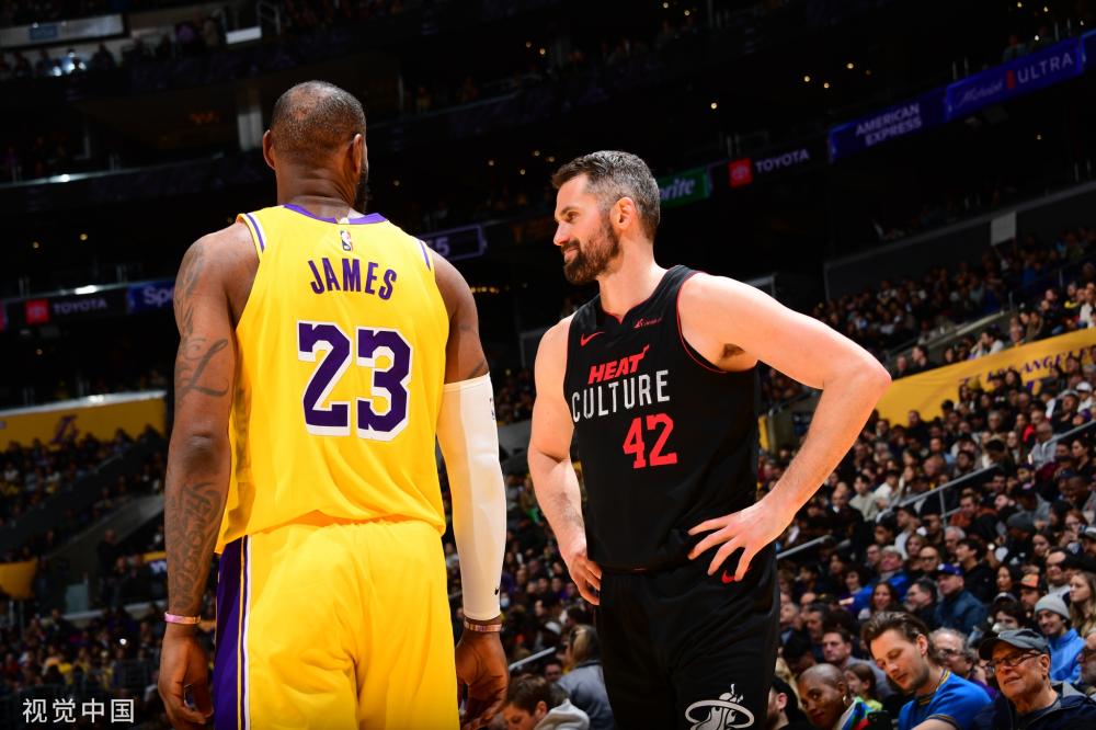 盘带和门前 盘带和门前