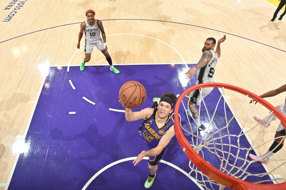 多样战术的 多样战术的