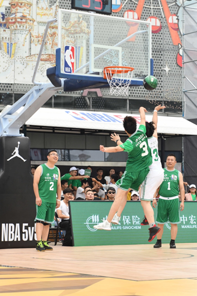 伍德分列两 伍德分列两